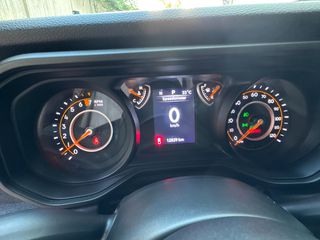 Jeep Gladiator 2025 FACE LIFT -V6 PENTASTAR -4X4 TRAIL-RATED-thumb-45