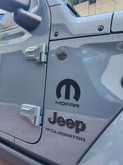 Jeep Gladiator 2025 FACE LIFT -V6 PENTASTAR -4X4 TRAIL-RATED-thumb-16