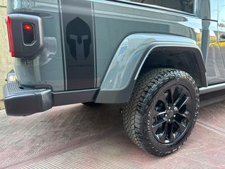 Jeep Gladiator 2025 FACE LIFT -V6 PENTASTAR -4X4 TRAIL-RATED-thumb-18