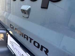 Jeep Gladiator 2025 FACE LIFT -V6 PENTASTAR -4X4 TRAIL-RATED-thumb-28
