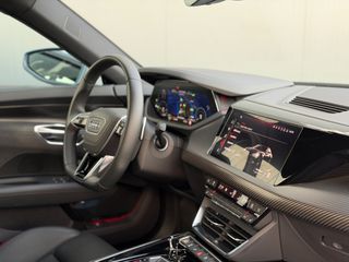 Audi e-tron GT 2021 *LASER*MASSAGE*360*PANORAMA*ACC*HUD*-thumb-36