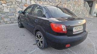 Kia Rio 2007-thumb-7