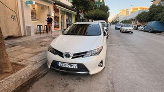 Toyota Auris 2015 1.8 HYBRID EXECUTIVE