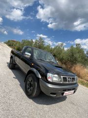Nissan Navara 2000