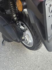 Yamaha NMAX 125 2016-thumb-15