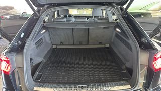 Audi Q8 2023 S Line Black Edition 55 / 6 Χρόνια Δωρεάν Service-thumb-25