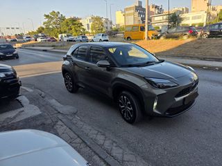 Toyota Yaris Cross 2023-thumb-1