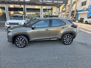 Toyota Yaris Cross 2023-thumb-8