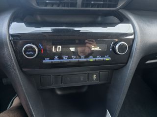 Toyota Yaris Cross 2023-thumb-42