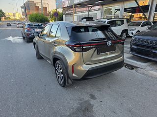Toyota Yaris Cross 2023-thumb-11