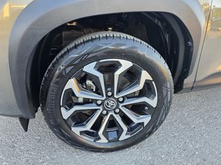 Toyota Yaris Cross 2023-thumb-12