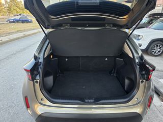 Toyota Yaris Cross 2023-thumb-16