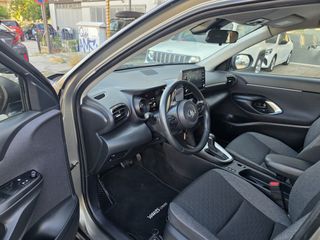 Toyota Yaris Cross 2023-thumb-19