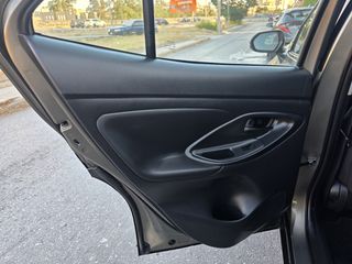 Toyota Yaris Cross 2023-thumb-22