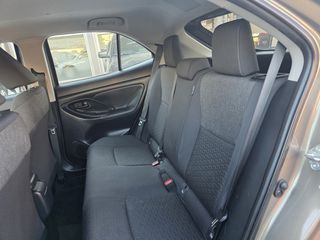Toyota Yaris Cross 2023-thumb-26