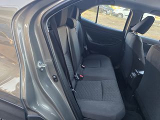 Toyota Yaris Cross 2023-thumb-27