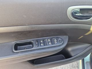 Peugeot 307 2004-thumb-12