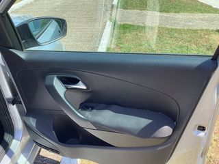 Volkswagen Polo 2013 VAN-thumb-4