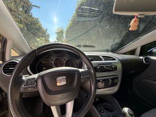 Seat Leon 2009 TSI-thumb-10