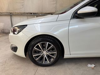 Peugeot 308 2014 1.2 ALLURE 130 HP NAVI LED-thumb-7