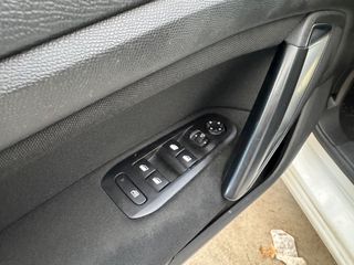 Peugeot 308 2014 1.2 ALLURE 130 HP NAVI LED-thumb-17