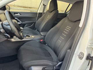 Peugeot 308 2014 1.2 ALLURE 130 HP NAVI LED-thumb-18