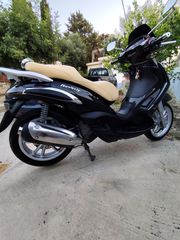 Piaggio Beverly 300i Tourer 2010-thumb-9