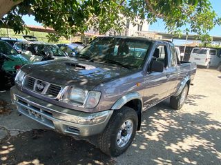 Nissan Navara 2001 D22 4X4-thumb-1