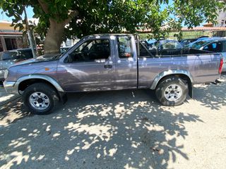 Nissan Navara 2001 D22 4X4-thumb-2