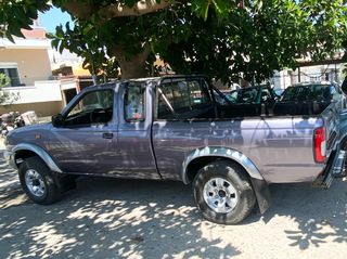 Nissan Navara 2001 D22 4X4-thumb-3