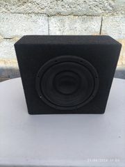 Πωλείται Subwoofer Earthquake σε καμπίνα