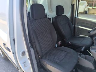 Renault Kangoo 2009-thumb-15