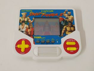 Tiger Electronics Street Fighter II 1988