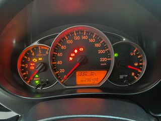 Toyota Verso-S 2011-thumb-10