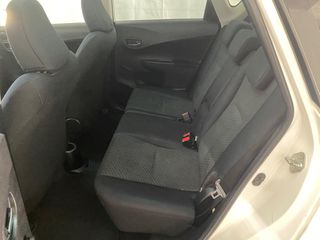 Toyota Verso-S 2011-thumb-17