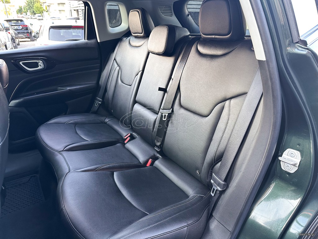 Jeep Compass thumbnail 16