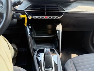 Peugeot 208 2020-thumb-14