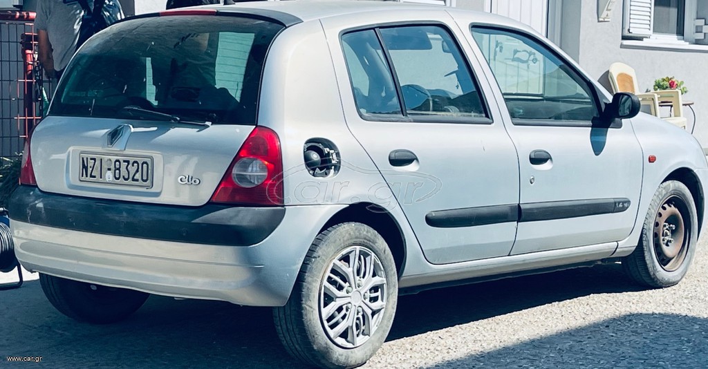 Renault Clio 2002 CLIO 1.4 16V