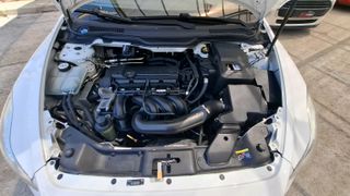 Volvo C30 2011 1.6-thumb-13