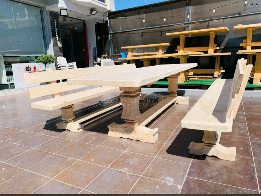 Μοναστηριακο τραπέζι