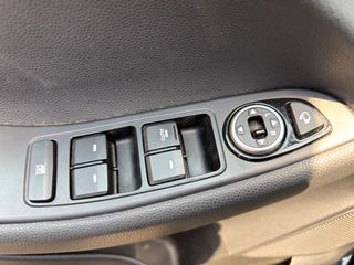 Hyundai i 20 2015 1200cc 86ps full led!! Bookservise!-thumb-17