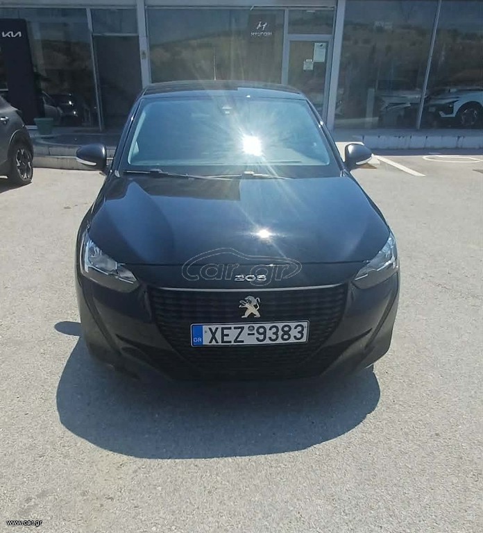 Peugeot 208 2021