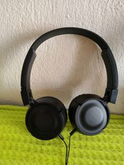 Headphones-thumb-3