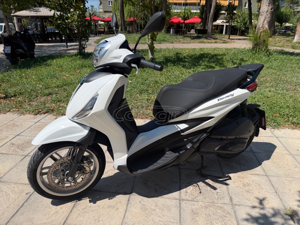 Piaggio Beverly 300 2021 HPE