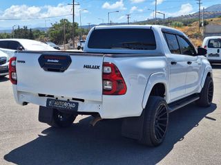 Toyota Hilux 2021-thumb-5