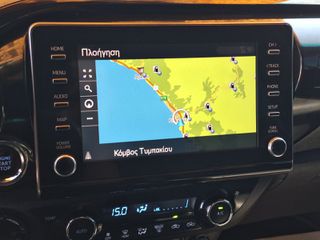 Toyota Hilux 2021-thumb-14