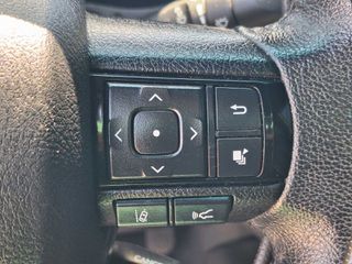 Toyota Hilux 2021-thumb-25