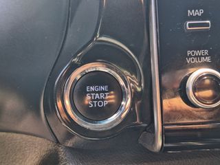 Toyota Hilux 2021-thumb-27