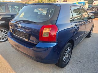 Toyota Corolla 2005-thumb-3