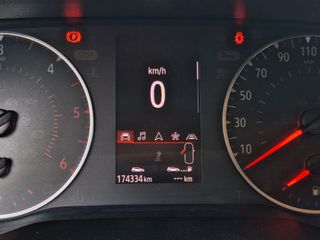 Renault Clio 2020-thumb-18